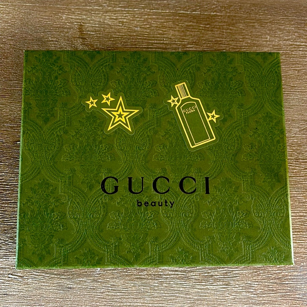 GUCCI FLORA Gorgeous Gardenia 3 piece set in box